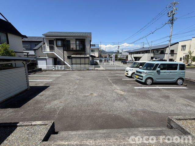 グランドールＮ　Aの駐車場