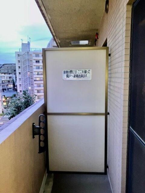 ＰＡＬＡＣＥ　ＳＴＵＤＩＯ　文京音羽のバルコニー