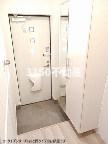 エス　ウィステリア　Ⅰの玄関|収納もある玄関です