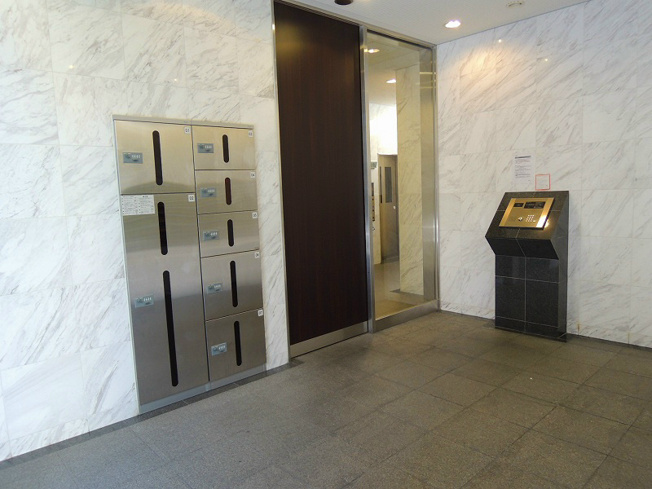 【エントランス】CASSIA福島駅前