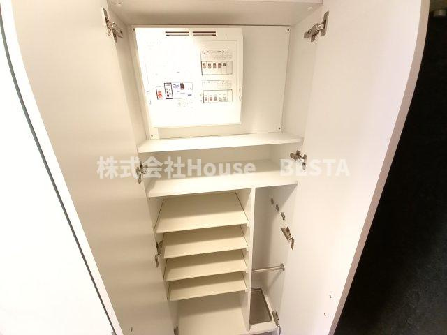 プロヴィスタ神戸三宮EASTの収納