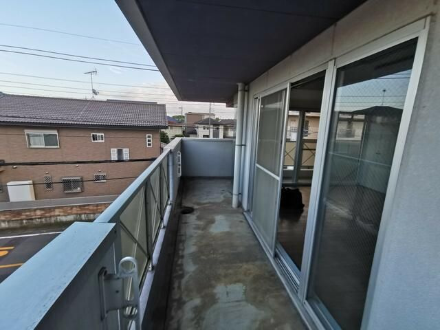 メゾンマロニエのバルコニー