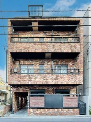 【外観】 | THE　OXFORD　FLAT | 鉄筋コンクリート造のがっちりとした建物。