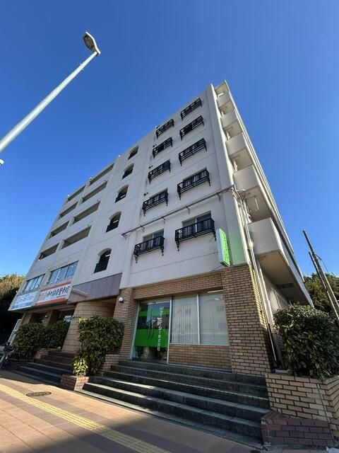 横浜市青葉区荏田西１丁目の賃貸マンションの外観