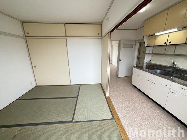 光明台23号棟の内装