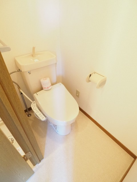 ウエスト・アベニューのトイレ|シンプルで使いやすいトイレです
