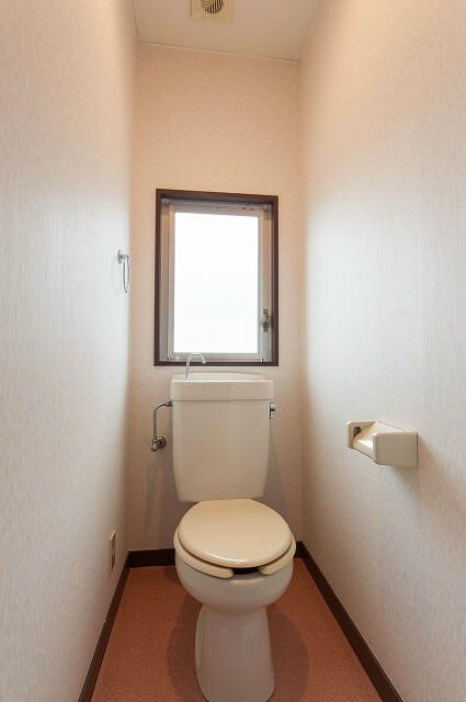 相模原市中央区鹿沼台２丁目の賃貸マンションのトイレ
