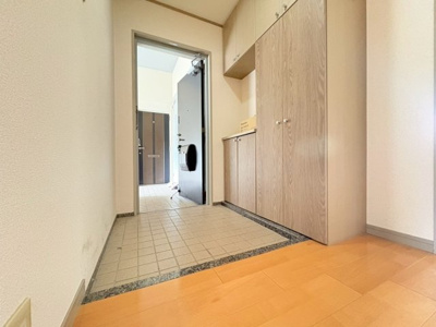 【玄関】 | ラヴィベール箕面