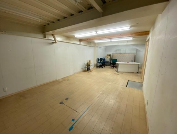 吹田市千里丘西　貸店舗事務所