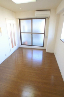 【居間・リビング】 | 松下マンション | 居間です