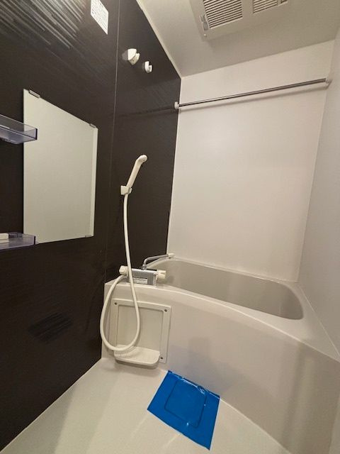 アイリス堀切の浴室