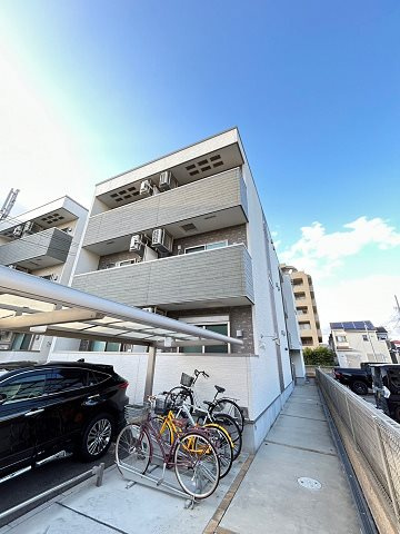 尼崎市南塚口町８丁目のアパート