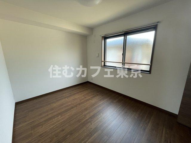 立川市栄町２丁目のアパートの洋室