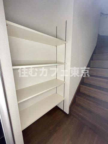 立川市栄町２丁目のアパートの収納|玄関収納です