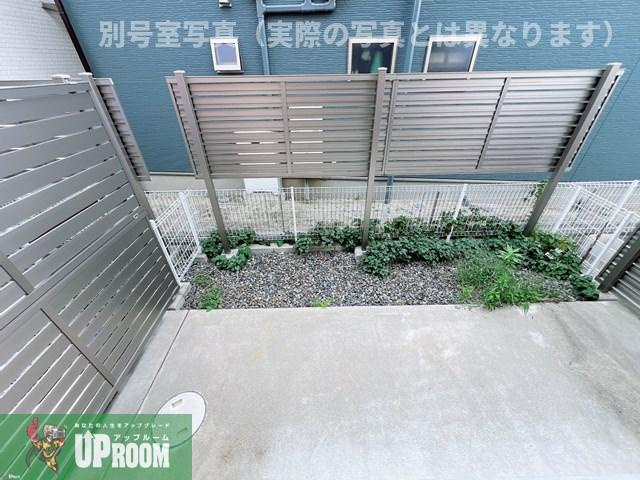 アリエッタB棟の庭