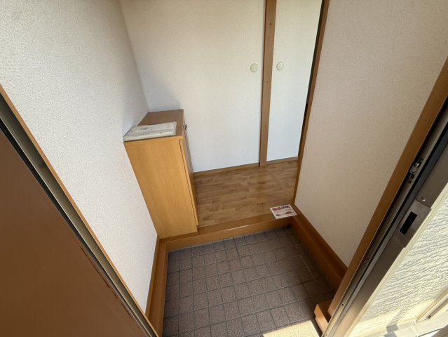 メゾン・ド・ベルA棟の玄関