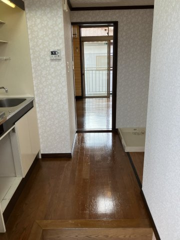 西山ハイムの玄関|参考写真