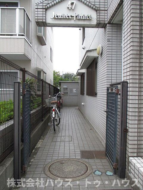 ジュネパレス新松戸第４７のエントランス
