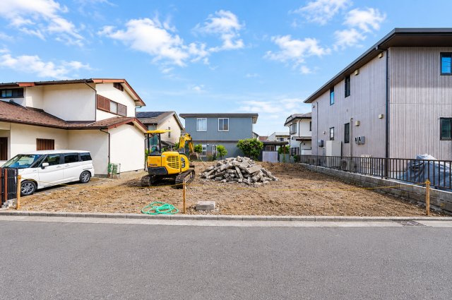 約49坪のゆとりある敷地。広い南庭と全室南向きを叶えた4LDK新築戸建て★仲介手数料無料★