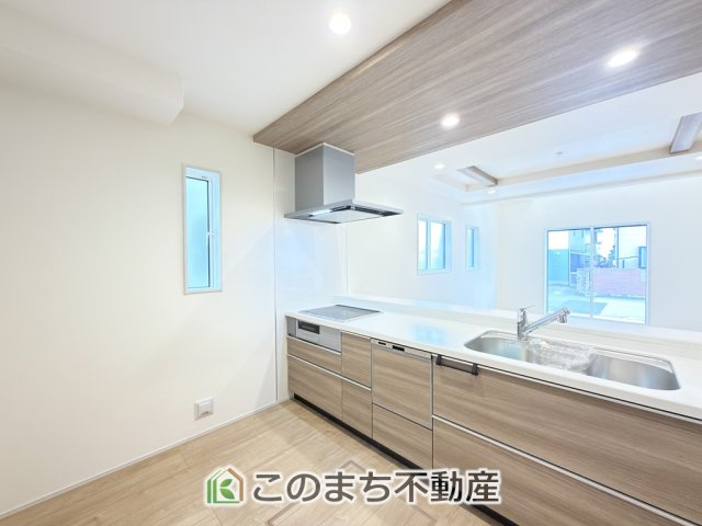 ブルーミングガーデン宇都宮市東原町のキッチン|人気の対面式キッチン☆料理をしながらご家族とコミュニケーションが取れます♪