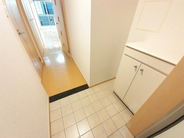 プラチナコートの玄関