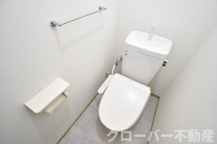 サニーコーポ C棟のトイレ|温水洗浄暖房便座