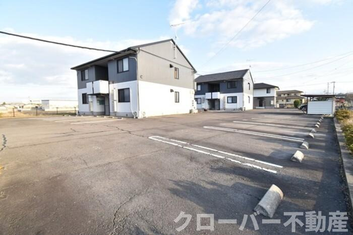 サニーコーポ C棟の駐車場|駐車場
