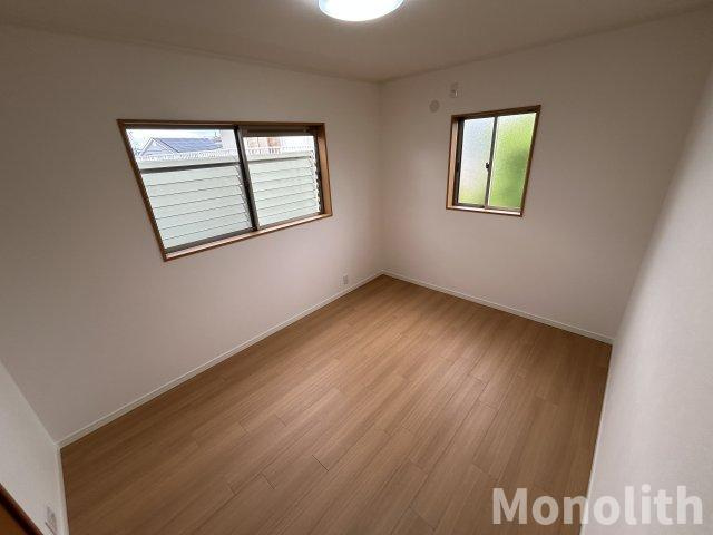 堺市西区菱木1丁戸建の洋室