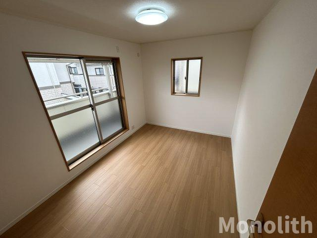 堺市西区菱木1丁戸建の洋室