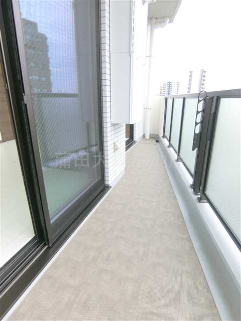 ティモーネ羽田エアポートのバルコニー|物干し金具付きのバルコニー