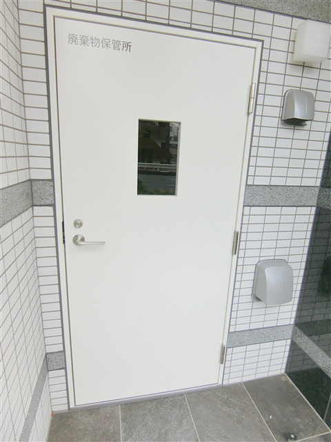 ティモーネ羽田エアポートのその他共用部分|曜日時間関係なくゴミ出し可能な敷地内ごみ捨て場