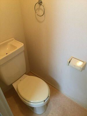 リヴレーヌ弐番館のトイレ