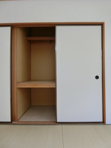 キャリーインの収納|イメージ102号室の写真（反転あり）