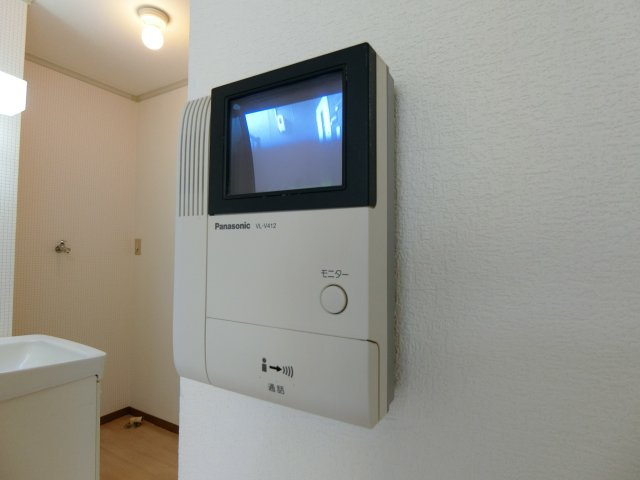 キャリーインのセキュリティ|イメージ102号室の写真（反転あり）