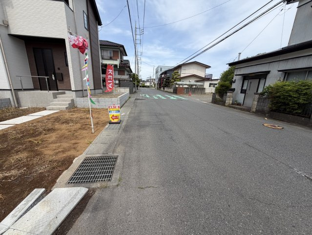 土浦市天川♪新築戸建の前面道路含む現地写真