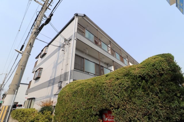 ホワイトピア中西の周辺