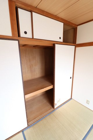 ホワイトピア中西の収納