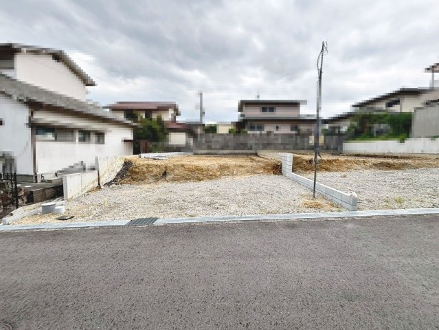 赤坂台４丁　新築分譲住宅　全２区画の駐車場