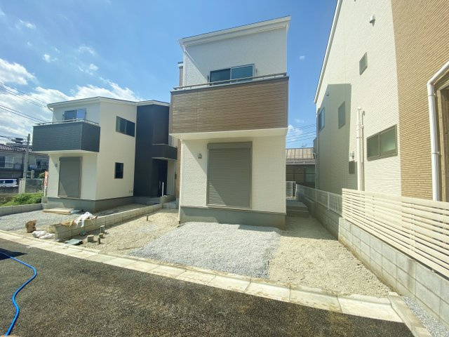 板橋区赤塚7丁目 全3棟 2号棟の外観|建物完成いたしました♪♪
是非現地にて実際にご見学ください
