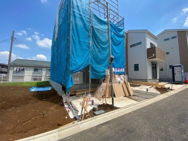 板橋区赤塚7丁目 全3棟 2号棟の外観|只今一生懸命建築中です♪♪
是非現地にて実際にご見学ください