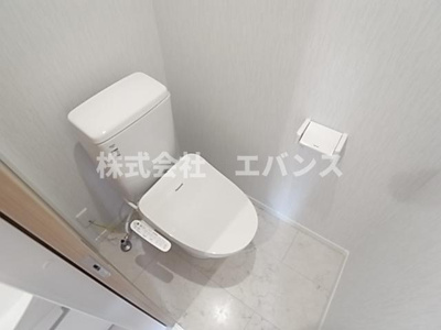 【トイレ】 | KAIROS | 落ち着いた色調のトイレです