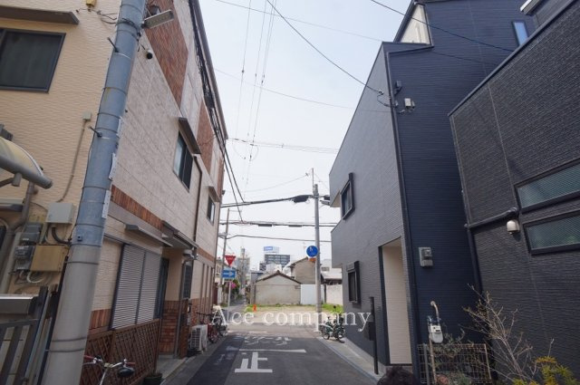 【前面道路含む現地写真】 | 平野区平野本町4丁目 | 【前面道路幅員：南側4ｍ×西側4.9ｍ☆】