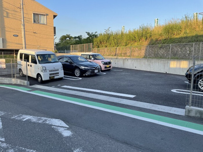 【駐車場】 | ビューテラス | 駐車場があります