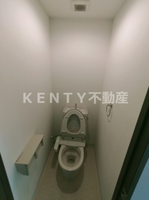 【トイレ】 | プリムローズ | ゆったりとした空間のトイレです