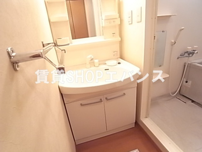 【独立洗面台】 | コンフォース | 独立洗面台、朝の身支度には欠かせません