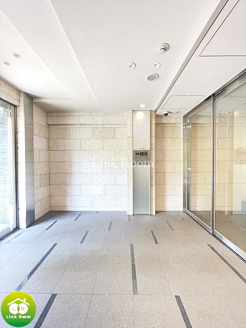スカイコート江東住吉のエントランス