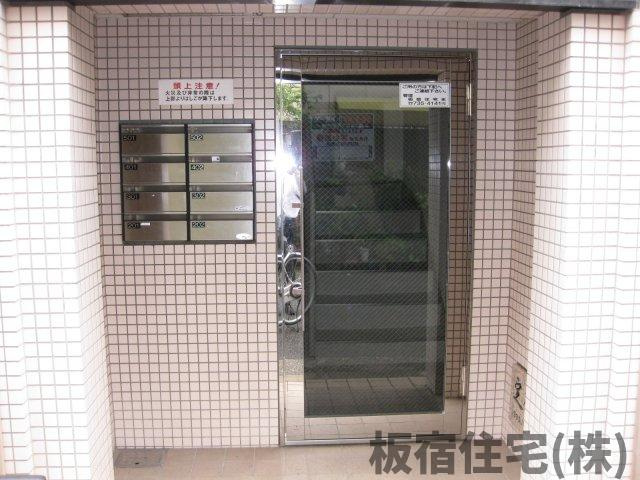 【エントランス】 | サイプレス板宿 | オートロックになっております。