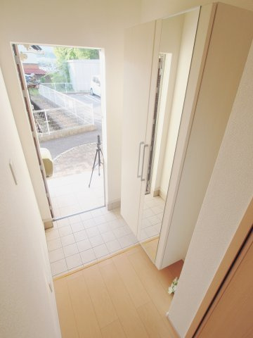 パラス・アテナの玄関