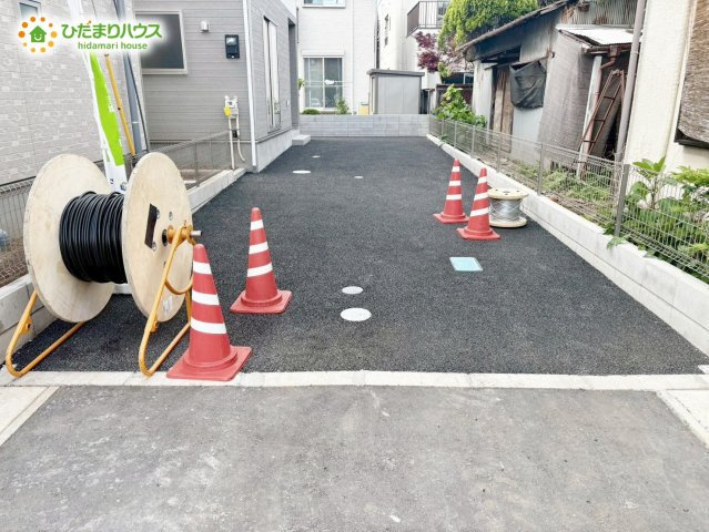 野田市野田第10　新築戸建　2号棟の駐車場|2台分可能な駐車スペースです。（車種により異なります。）
