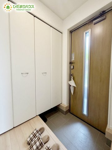野田市野田第10　新築戸建　2号棟の玄関|家族の靴をたっぷり収納！大型シューズクローゼット付き(^^♪